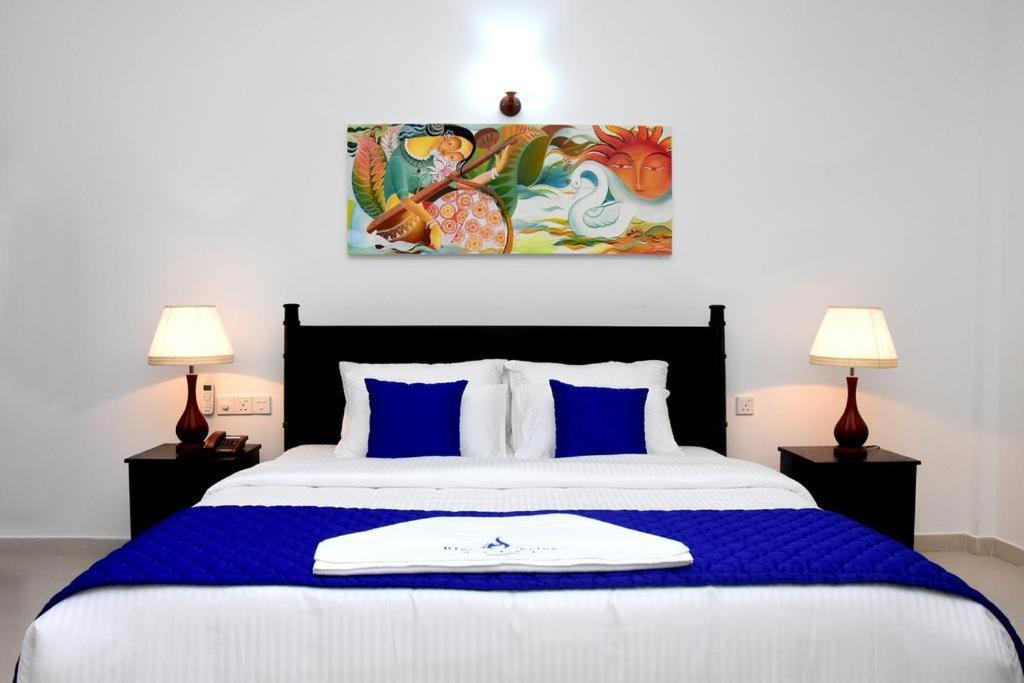 Blue Spring Hotel Wadduwa Extérieur photo