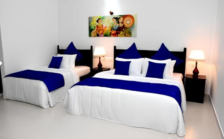 Blue Spring Hotel Wadduwa Extérieur photo