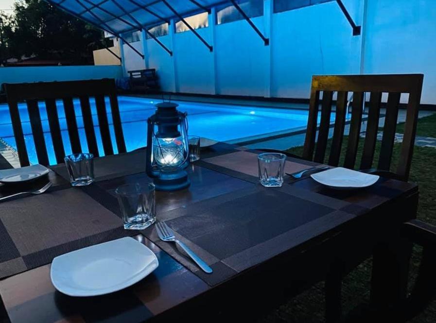 Blue Spring Hotel Wadduwa Extérieur photo